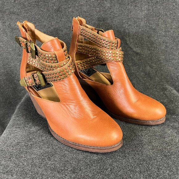 Jeffrey Campbell Shoes - Vintage Jeffrey Campbell Watson booties sz 8 studded cutout